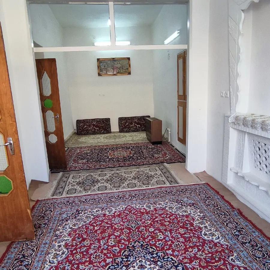 تصویر ۱ - خانه مبله هرندی در  کاشان