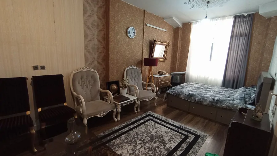 تصویر ۱ - سوییت طلایی در میدان سپاه در  تهران