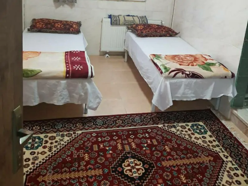 تصویر ۱ - مهمانسرا آینه چی (اتاق 2 تخته) در  مشهد