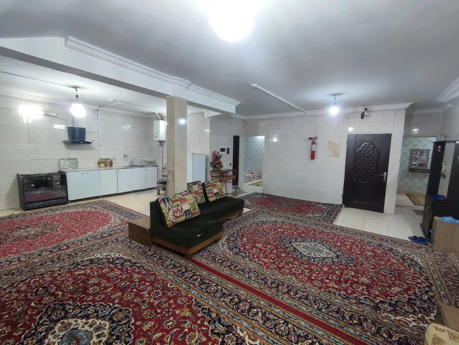 تصویر ۱ - آپارتمان مبله سرشور (زیرهمکف) در مشهد
