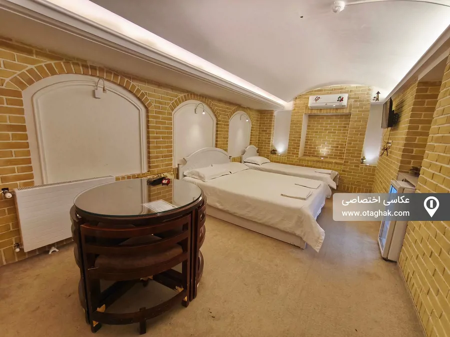 تصویر ۱ - اقامتگاه بومگردی سرای سنتی فرهنگ (نسترن) در قم