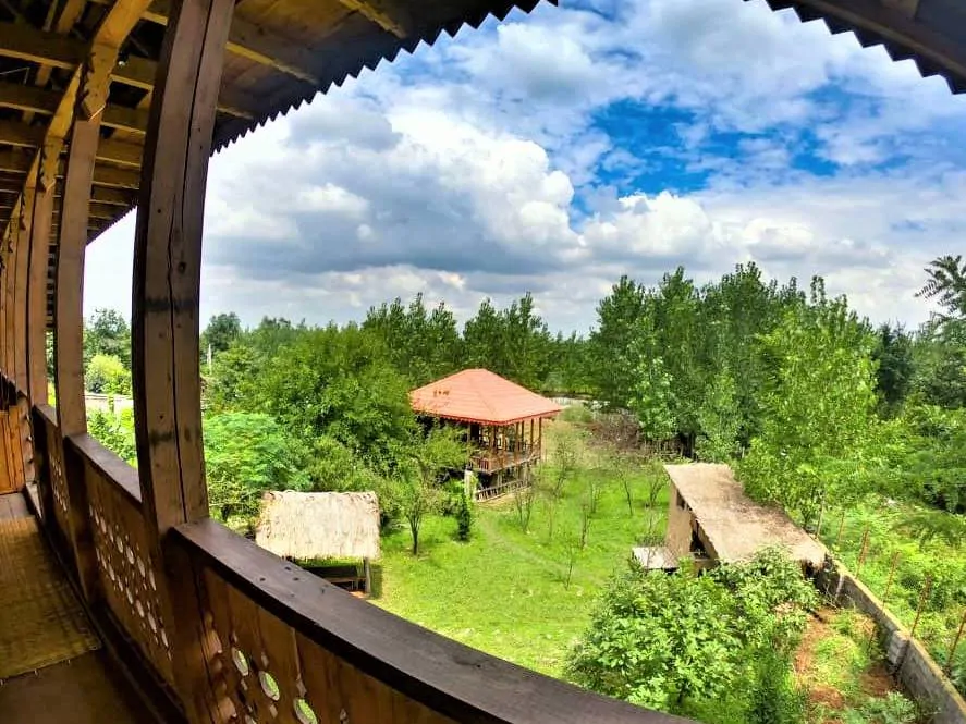 تصویر ۱ - اقامتگاه بوم‌گردی عمارت ملک لیلیکی در  رشت