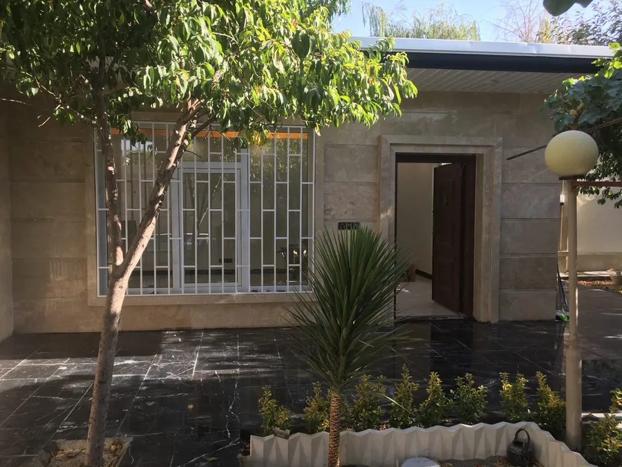 تصویر ۱ - ویلا نگین نسترن در چهارباغ