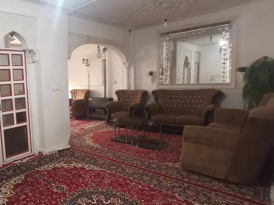تصویر ۱ - خانه ویلایی یادگار دولت آباد در  تهران