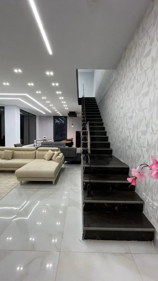 تصویر ۱ - ویلا لاکچری استخر 4 فصل در  کرج