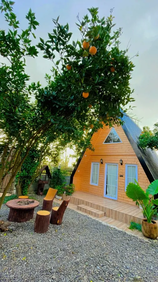 تصویر ۱ - کلبه سوئیسی گیله سو با جکوزی در  کوچصفهان