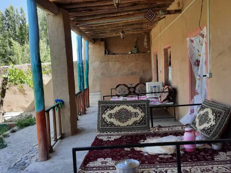 تصویر ۱ - اقامتگاه بوم‌گردی  انگوران (اتاق 24 متری) در  زنجان