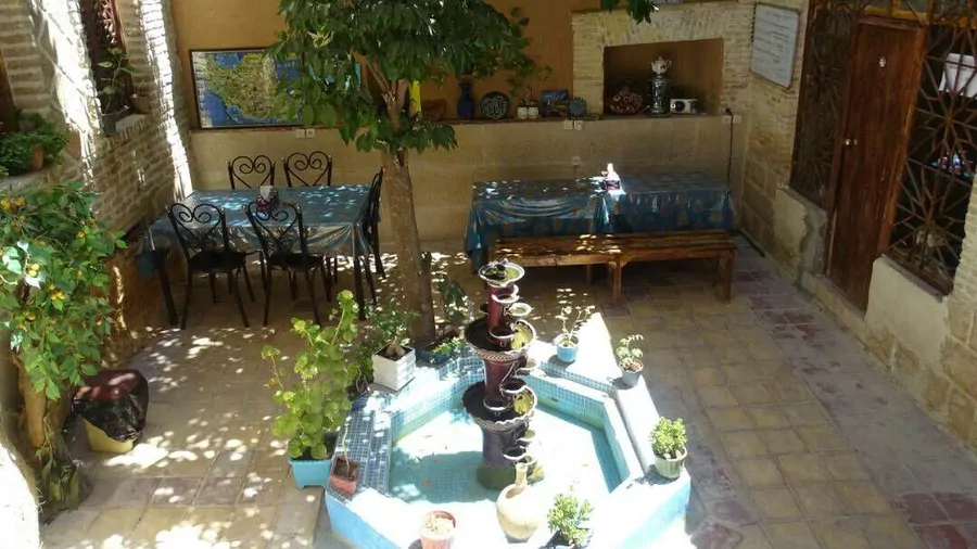تصویر ۱ - اقامتگاه بوم‌گردی راز (واحد1) در  شیراز
