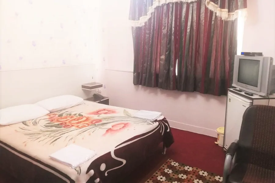 تصویر ۱ - هتل آپارتمان میرعماد (۳ تخته سرویس بهداشتی فرنگی) در  قزوین