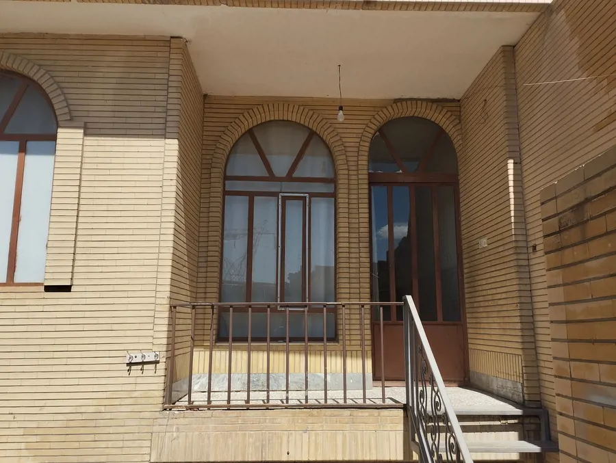 تصویر ۱ - خانه مبله محمدی در نجف آباد