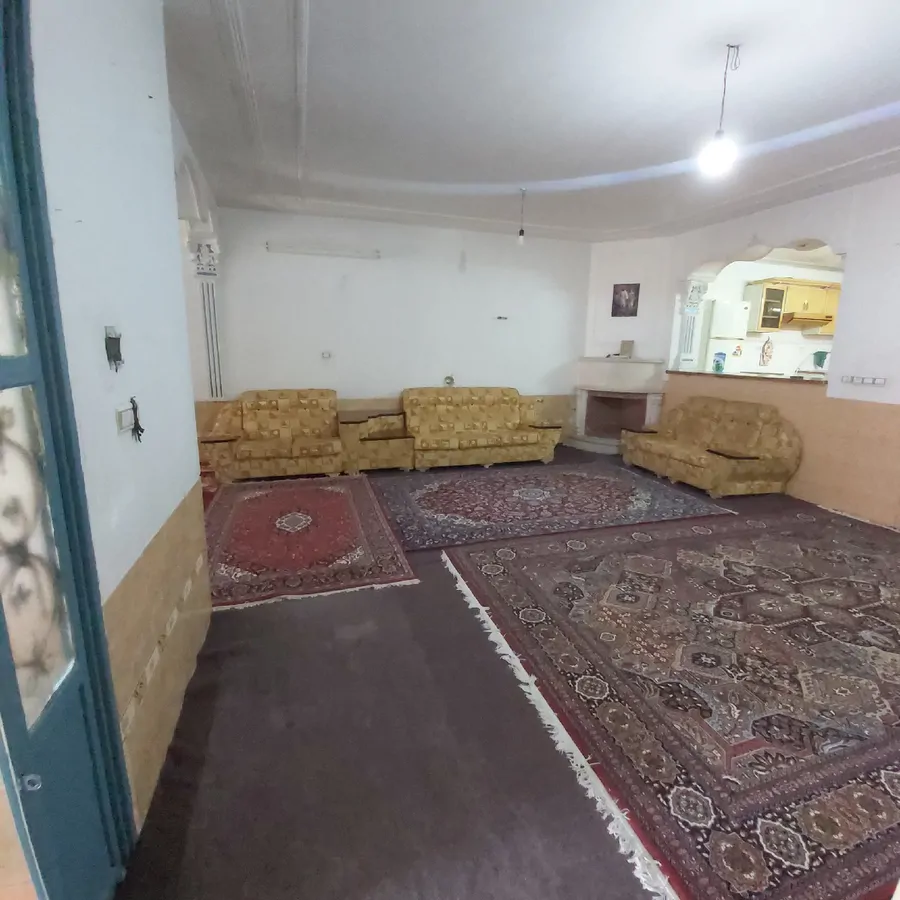تصویر ۱ - خانه مبله همایون در  شیراز