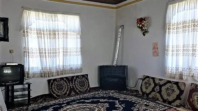 تصویر ۱ - ویلا عزیز در  قلعه‌رودخان 