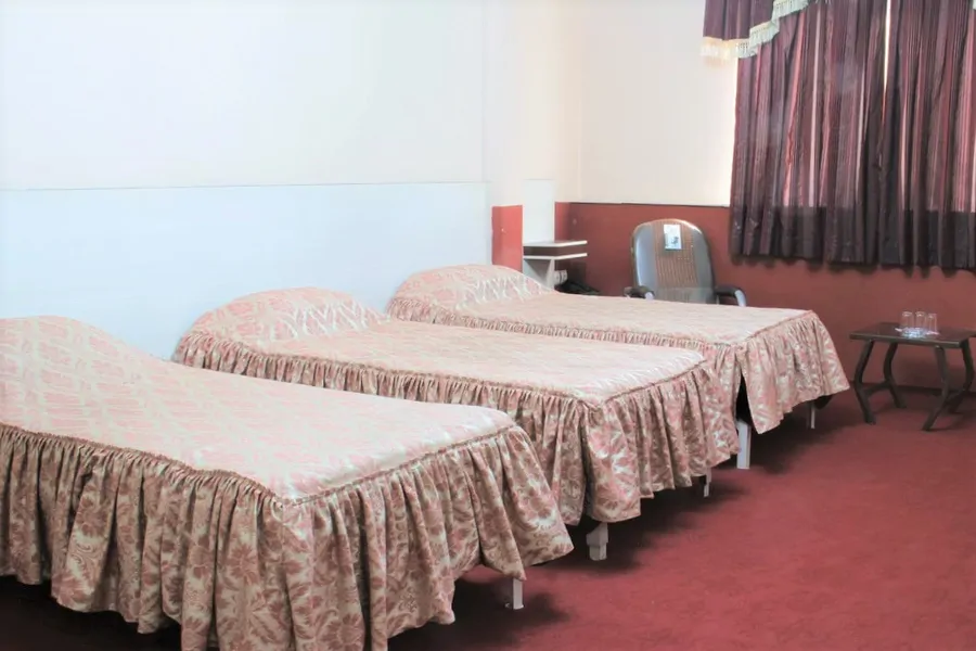 تصویر ۱ - هتل آپارتمان میرعماد (سه تخته بدون سرویس بهداشتی ۱) در  قزوین