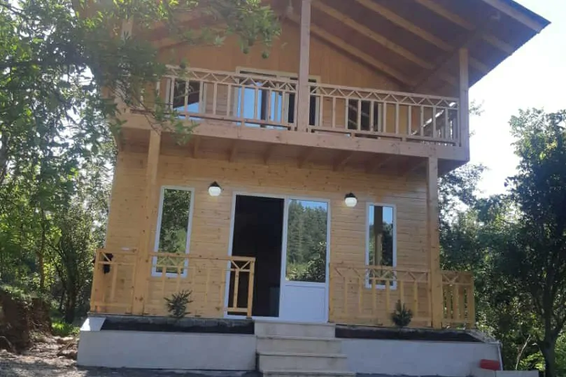 تصویر ۱ - کلبه جنگلی لفور در  شیرگاه