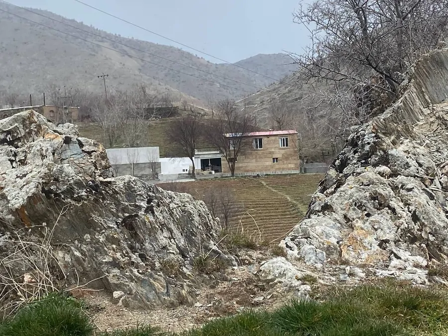 تصویر ۱ - ویلا ویلاباغ کناررودخانە در  سنندج