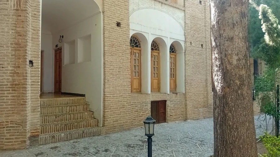 تصویر ۱ - هتل سنتی متولی باشی (1) با صبحانه رایگان در  ماهان