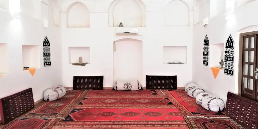 تصویر ۱ - اقامتگاه بوم‌گردی اکرم خان (دالان راست، بالا، اتاق 2) در  نهبندان