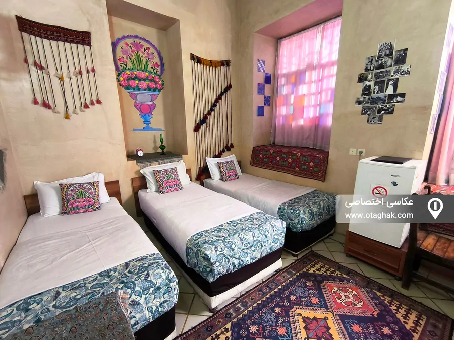 تصویر ۱ - اقامتگاه بومگردی ماه منیر (اتاق ترنج) در شیراز