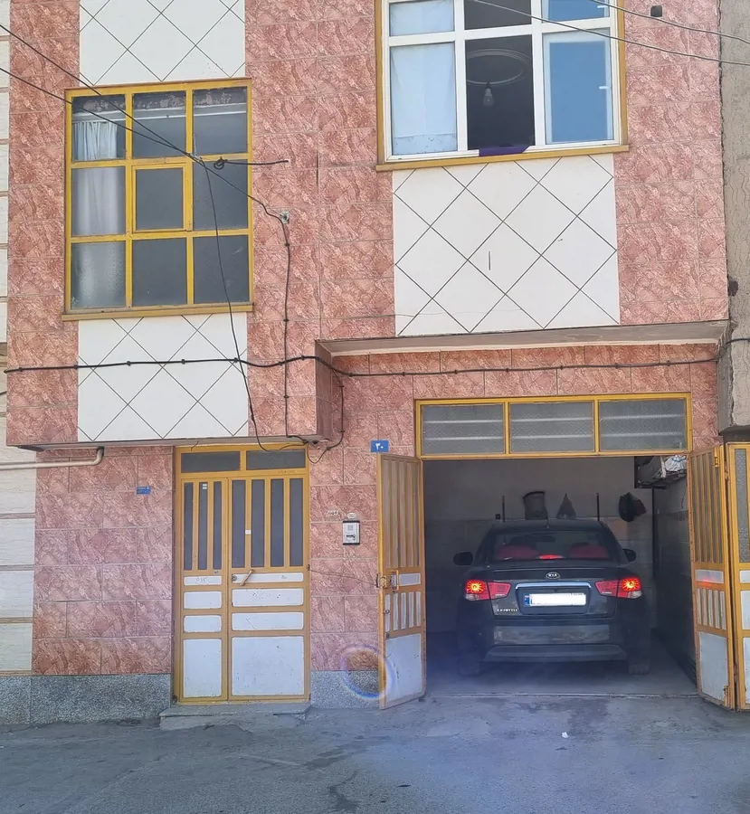 تصویر ۱ - خانه فدک (1) در  همدان