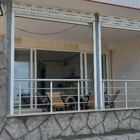 تصویر ۱ - ویلا ویلا کنار دریا در  انزلی