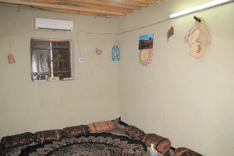 تصویر ۱ - روستایی و عشایری تاخره (چهار نفره) در  قشم