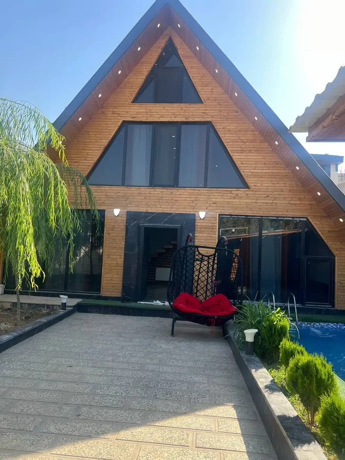 تصویر ۱ - کلبه سوییسی استخردار آبگرم دوقلو با بیلیارد در سهیلیه