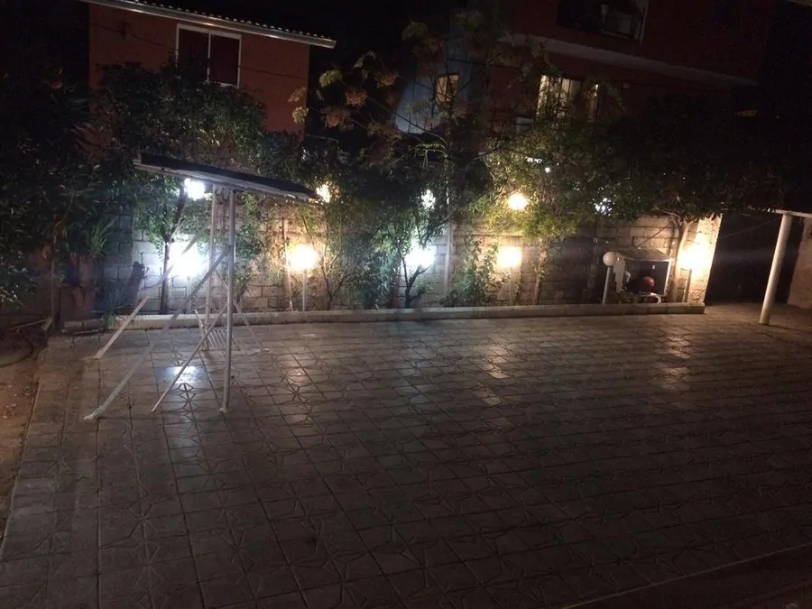 تصویر ۱ - ویلا ساحلی سرسبز در  رستم رود
