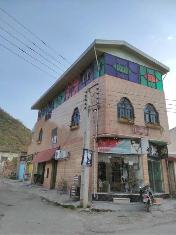 تصویر ۱ - مهمانسرا رایکا واحد (۲) در  بهشهر