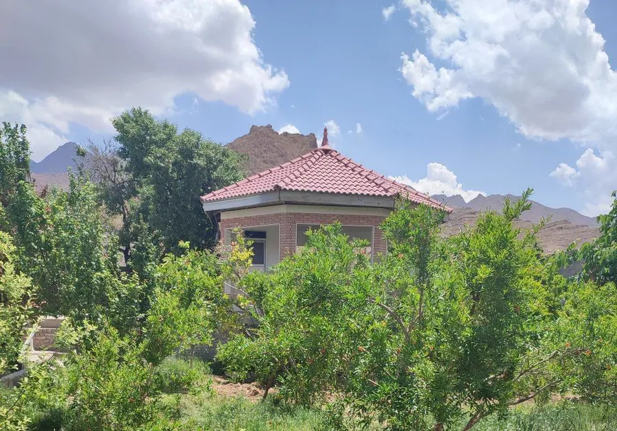 تصویر ۱ - کلبه باغ روشنا  در  تفت