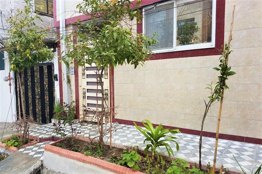 تصویر ۱ - آپارتمان مهدی طالبی در  فریدون کنار