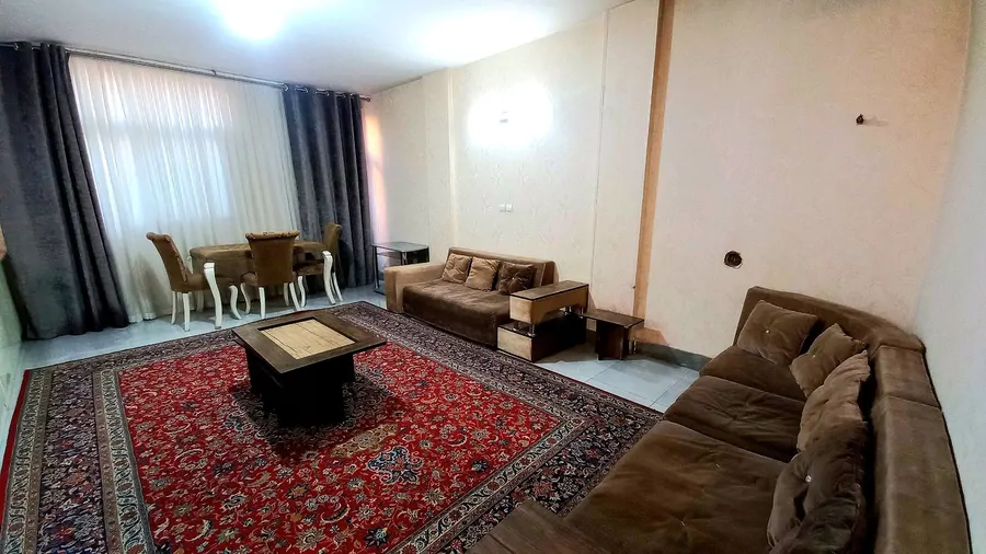 تصویر ۱ - آپارتمان طلوع آرامش
محیطی آرامشبخش نزدیک بناهای تاریخی تجاری تفریحی و درمانی در مرکزشهر در اصفهان