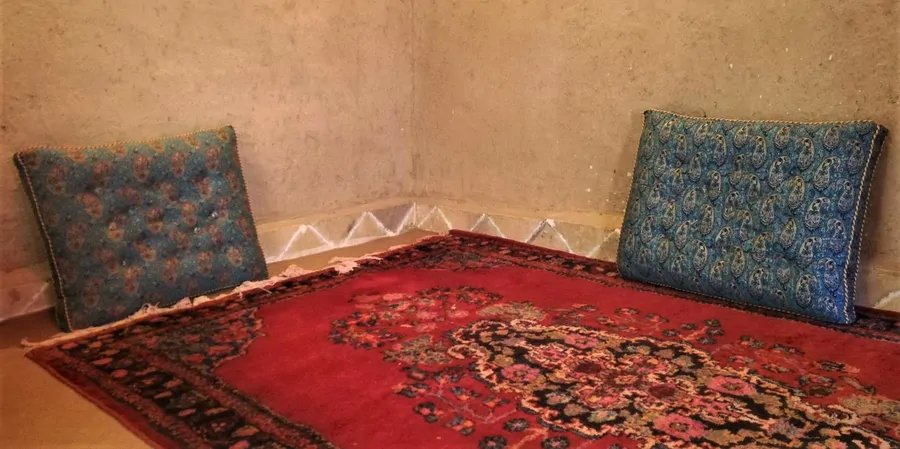 تصویر ۱ - اقامتگاه بوم‌گردی نخل و نرگس 2 (سه نفره) در  طبس