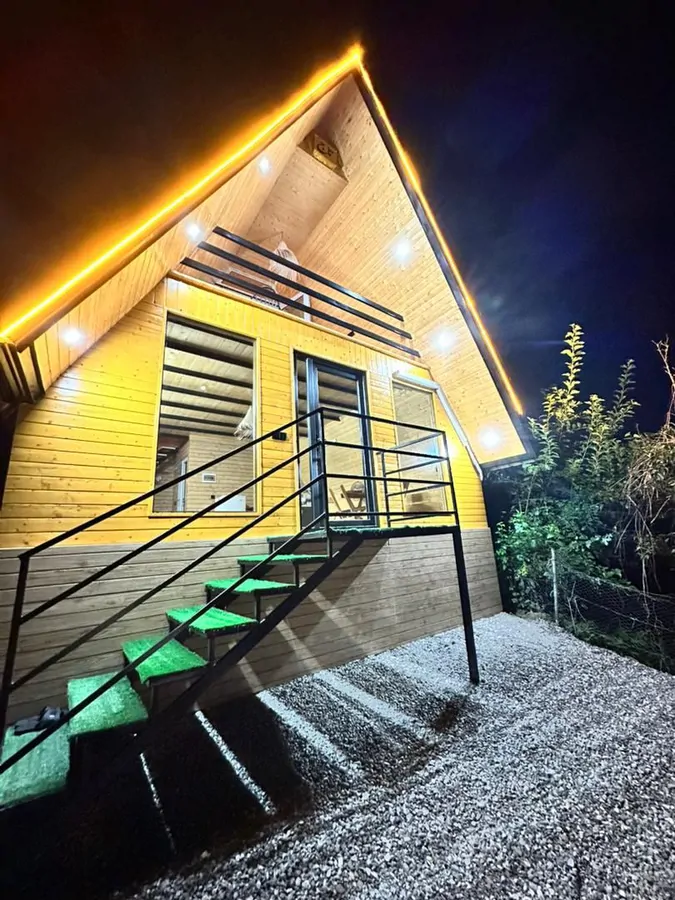 تصویر ۱ - کلبه کلبه سویسی تاج در  بابل کنار