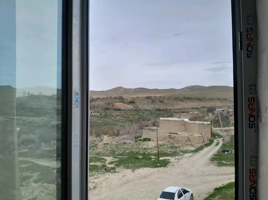 تصویر ۱ - خانه منظره کوهستانی و باغ بدون همسایه و آرامش در تکاب