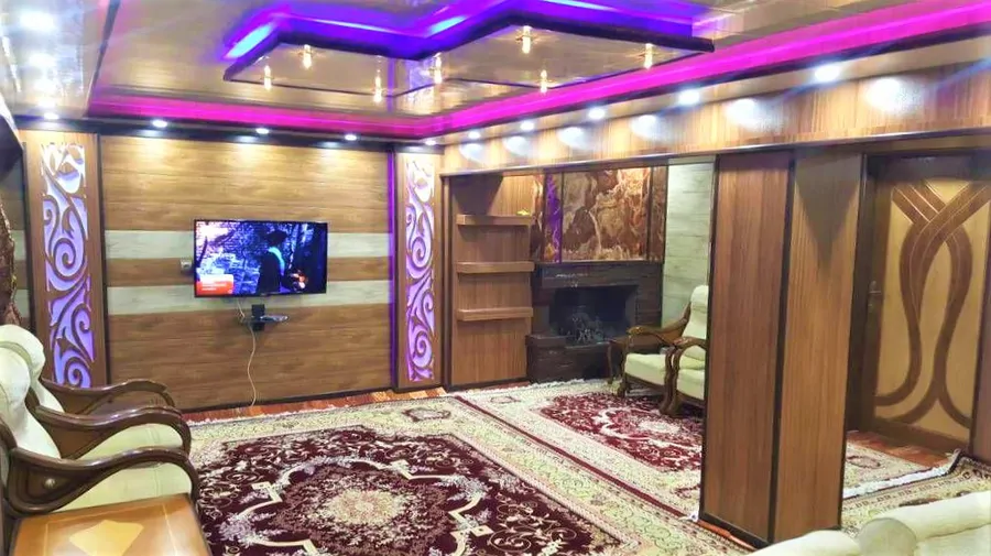 تصویر ۱ - ویلا لب آب در  باغ بهادران