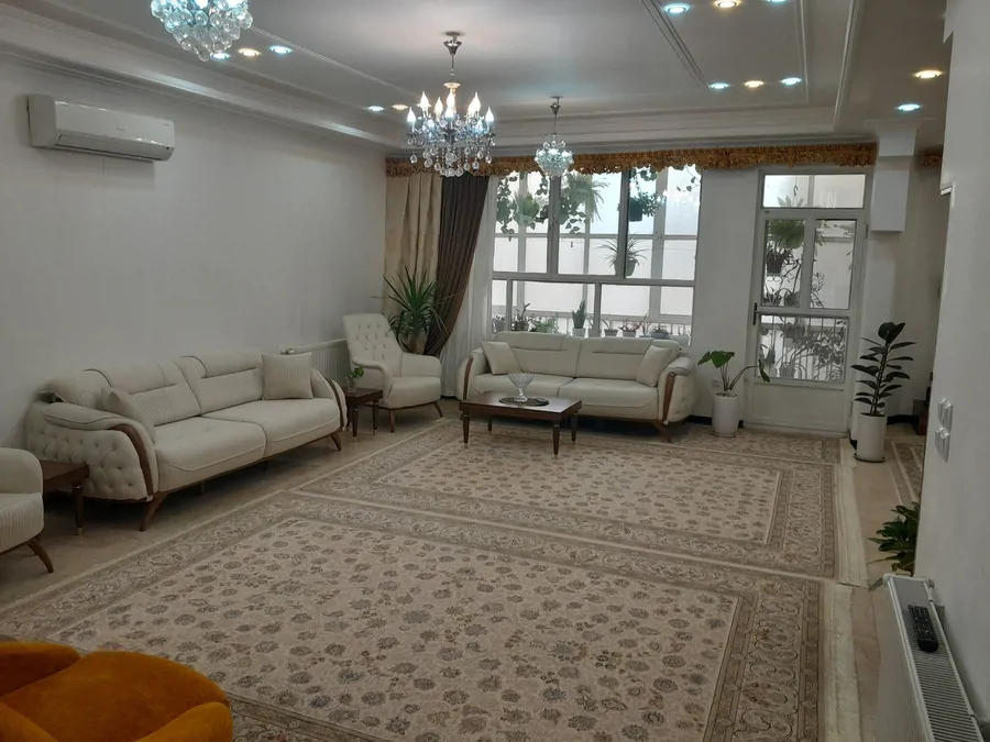 تصویر ۱ - آپارتمان بانو ملک در  یزد