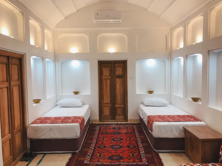 تصویر ۱ - اقامتگاه بومگردی یارا (نگارستان) با صبحانه رایگان در یزد