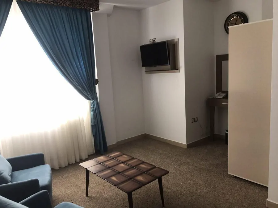 تصویر ۱ - آپارتمان هتل مجلل چهارتخته 3 در  مشهد