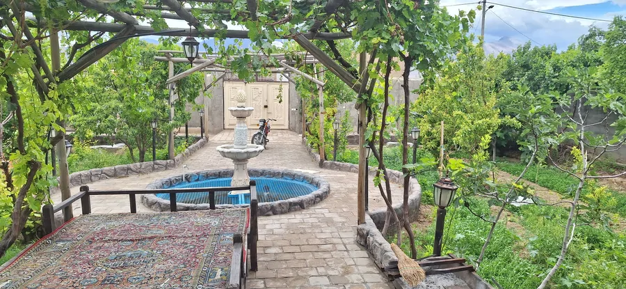 تصویر ۱ - ویلا خانه باغ شیک وزیبا در  کاشان