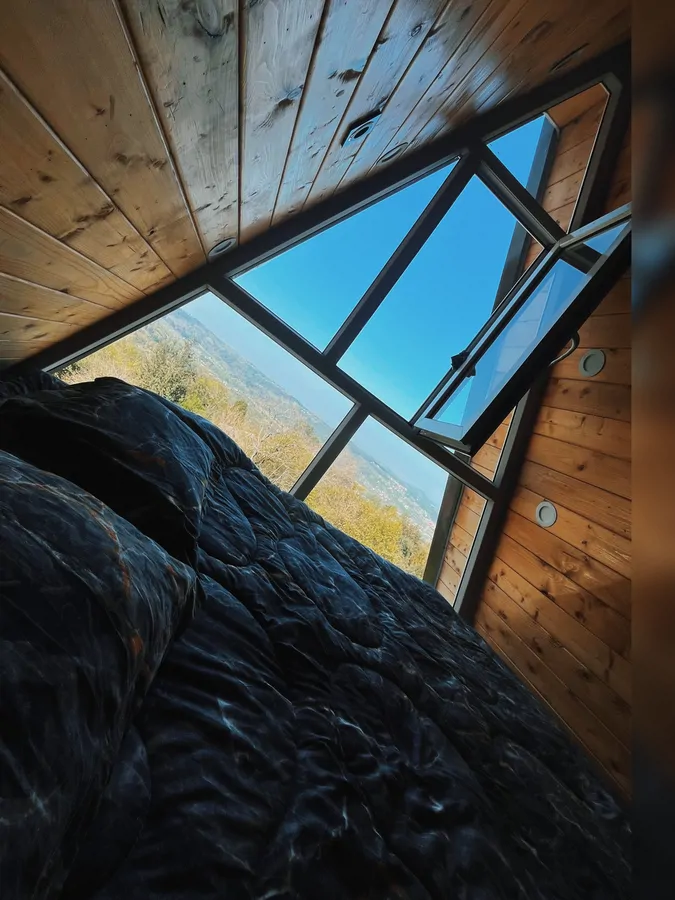 تصویر ۱ - کلبه شب های رویایی در لفور