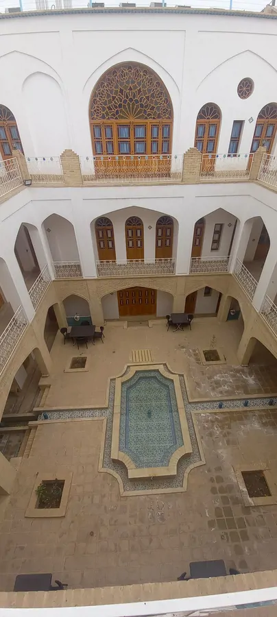 تصویر ۱ - هتل سنتی اقامتگاه عزیز السلطنه  در  کاشان
