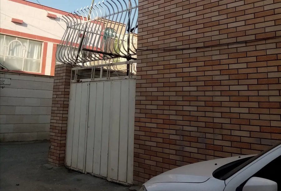 تصویر ۱ - خانه اقامتگاه آرام زیبا و دنج و راحت در اصفهان