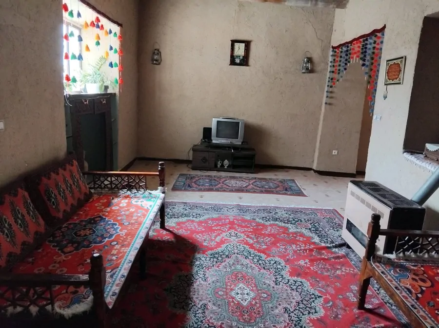 تصویر ۱ - خانه سنتی کاهگلی در خوانسار