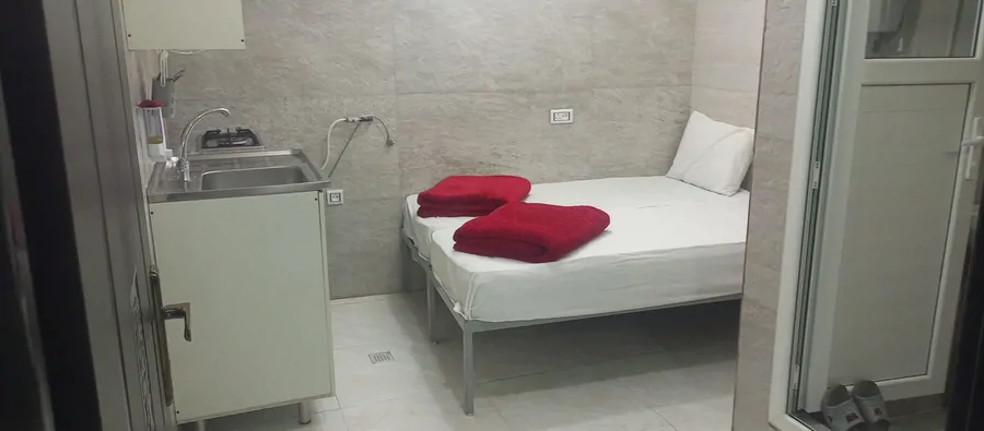 تصویر ۱ - هتل آپارتمان دو تخته قریب در  قم