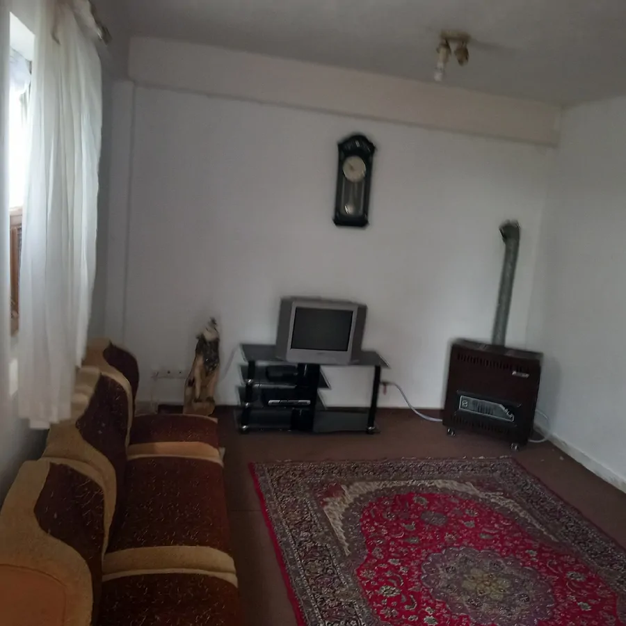 تصویر ۱ - خانه روشن در  شفت