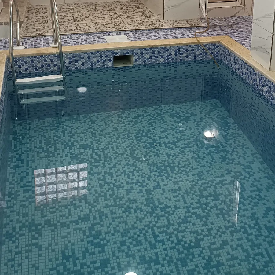 تصویر ۱ - ویلا ویلایی استخردار دو خوابه ارام در  چالوس
