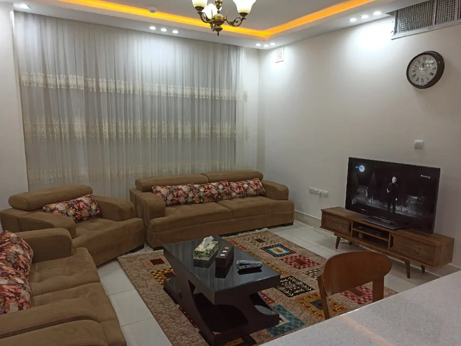 تصویر ۱ - آپارتمان مبله نخل در  صدرا