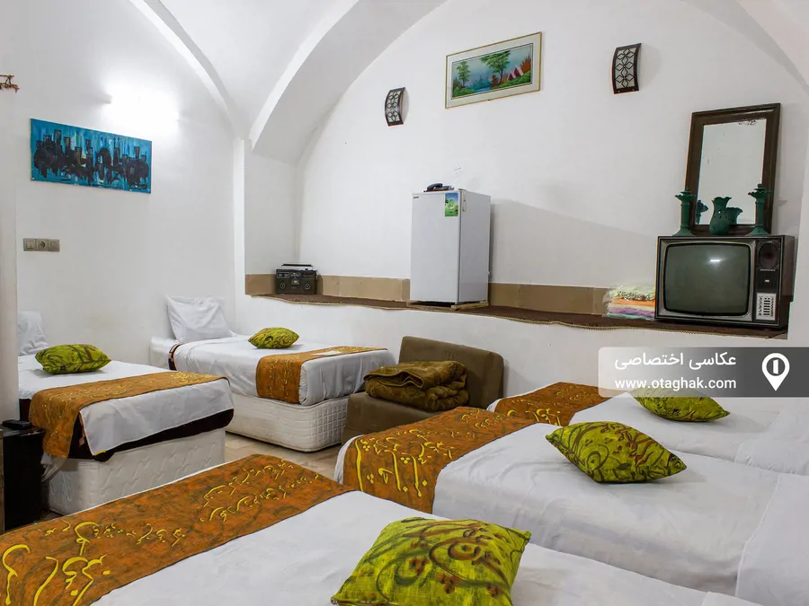 تصویر ۱ - هتل سنتی نقره(اتاق پنج تخته) در  یزد