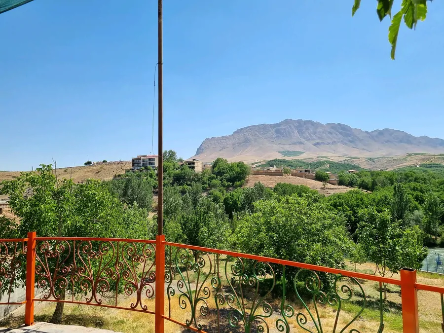 تصویر ۱ - ویلا منظره زیبای رودخانه زاینده رود در سامان