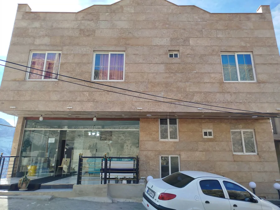 تصویر ۱ - هتل آپارتمان مشتی رضا (واحد 202) در رینه